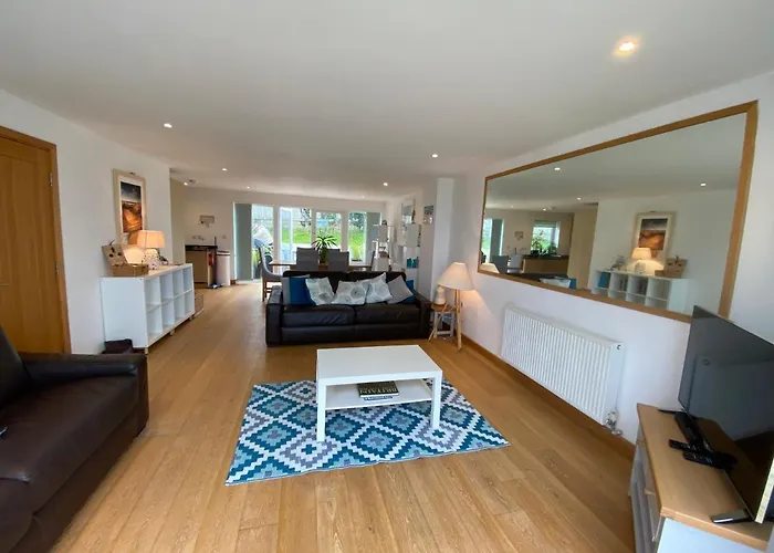 Ohana House - Unbeatable Location - Uk\'S Best Beaches